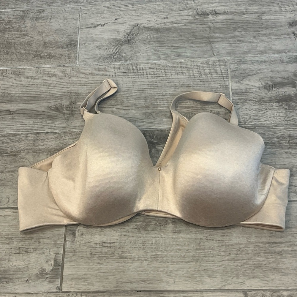 Cacique Women’s  Lightly Lined Balconette Back Smoothing Bra‎ Nude Beige 46D